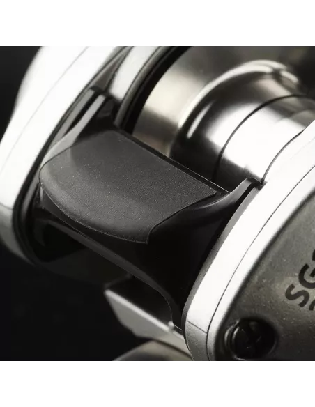 SG10 250 LH ratio 8.1 Savage Gear casting reel - Savage Gear